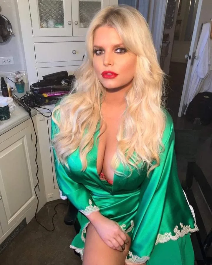 Jessica Simpson Lovely Singer